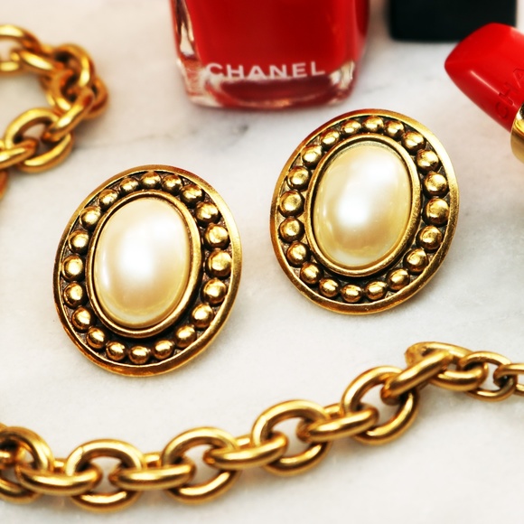 YSL Vintage Yves Saint Laurent Pearl Cabochon Earrings - Picture 7 of 16